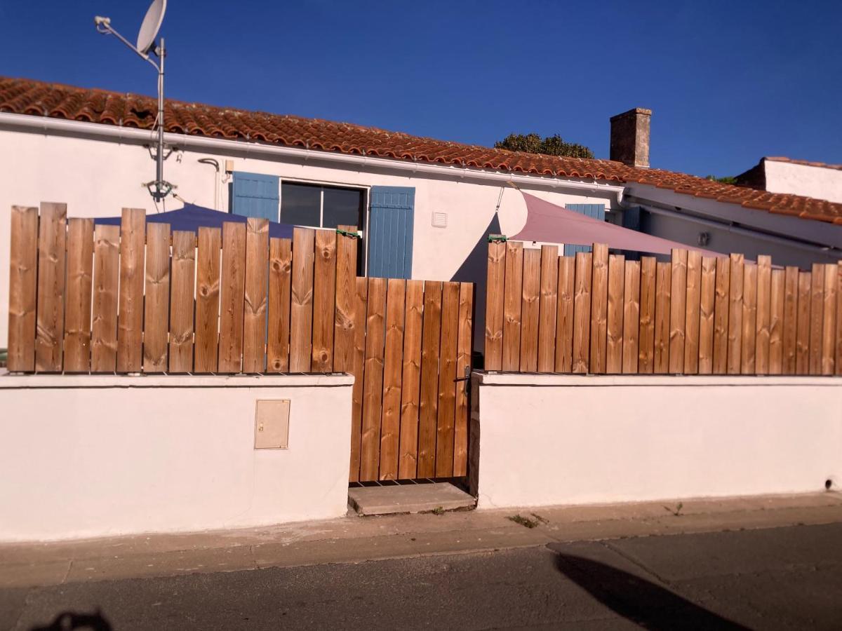 LA CABANE Charmante petite maison 2 chambres à 2,5km plage Saint-Georges-d'Oleron Extérieur photo